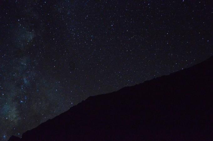 王冠诗十首(选自诗集《幸福的假山》)